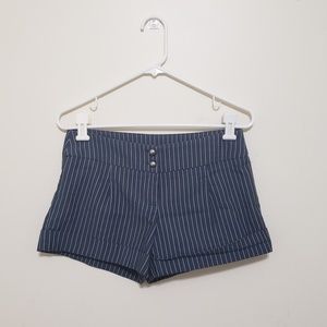 5/$20 Papaya medium pinstripe shorts